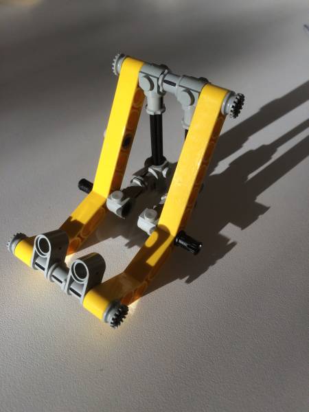 Foto Smartphone Halter aus LEGO 1