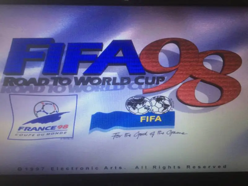 Fifa 98 Road to World Cup unter Windows 7/8/10 installieren und spielen