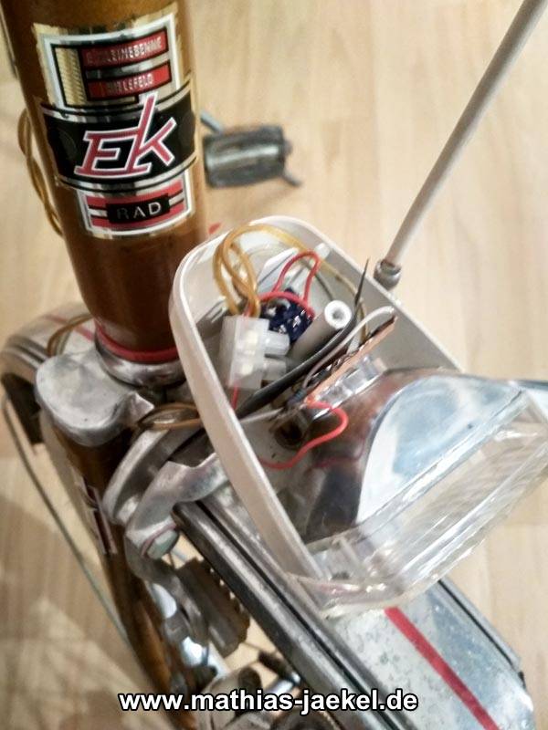 LED passt in die alte Fahrradlampe 2