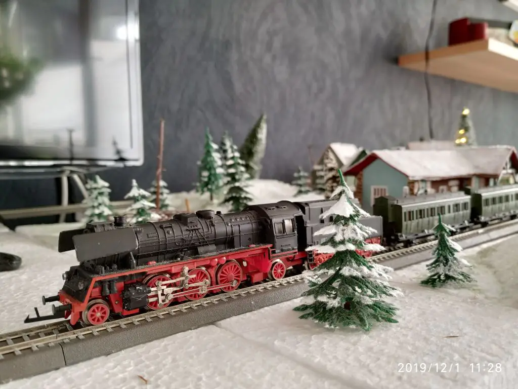 Von der Schnappsidee zur Winterlandschaft einer TT Modelleisenbahn