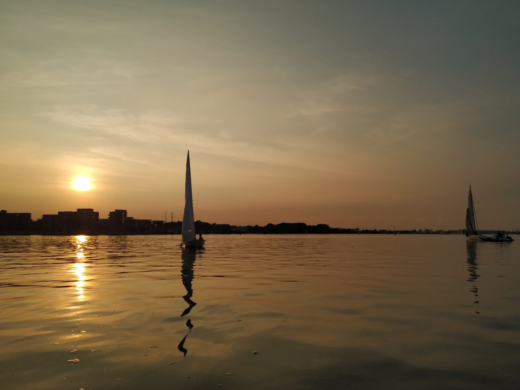 Freitagsregatta Rostock sommerliche Flaute