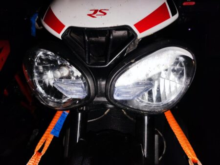 Triumph Speed Triple 1050 RS Feuchtigkeit im Scheinwerfer