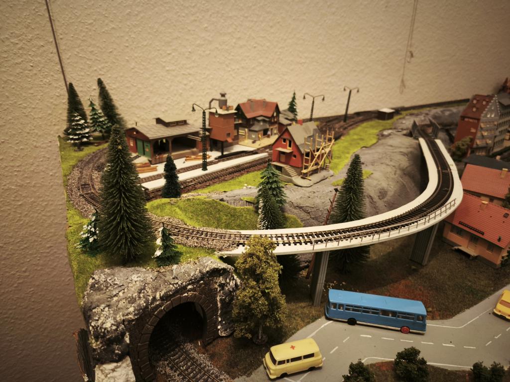 tt modellbahnanlage von oben saegewerk